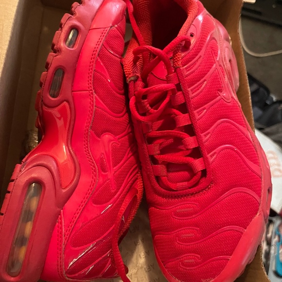Air Max - Picture 1 of 1